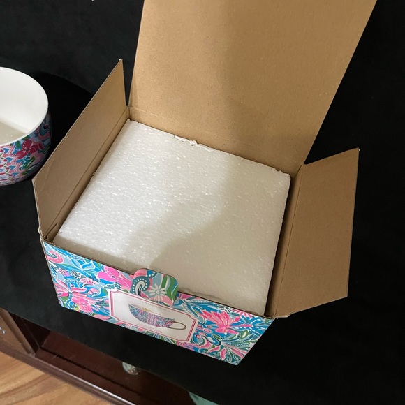 Lilly Pulitzer Colorful Ceramic Mug with Gold Handle - Picture 10 of 10